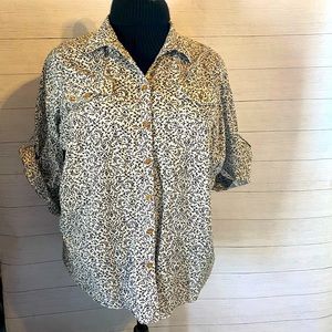 Croft & Barrow 2X button down blouse. 3/4 or long sleeve. 100% cotton.